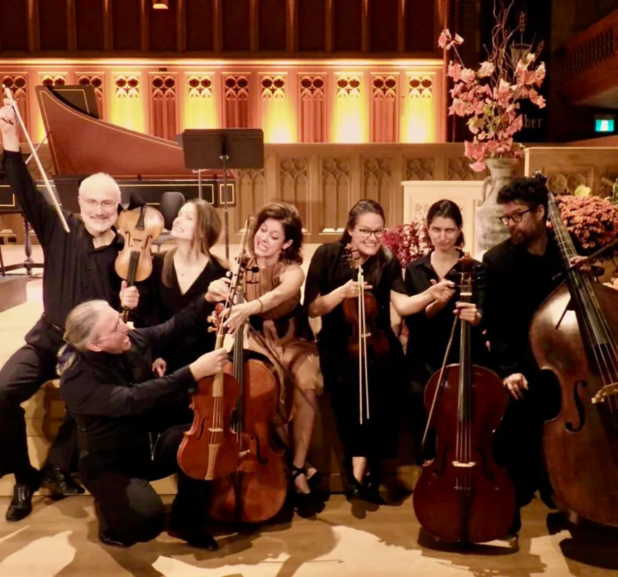 Musicians looking silly!